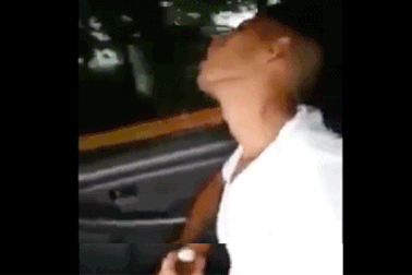 Hãy cài dây an toàn khi ngồi trên ô tô