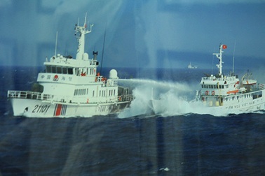 “Tàu Trung Quốc tấn công tàu Việt Nam” vào triển lãm biển đảo