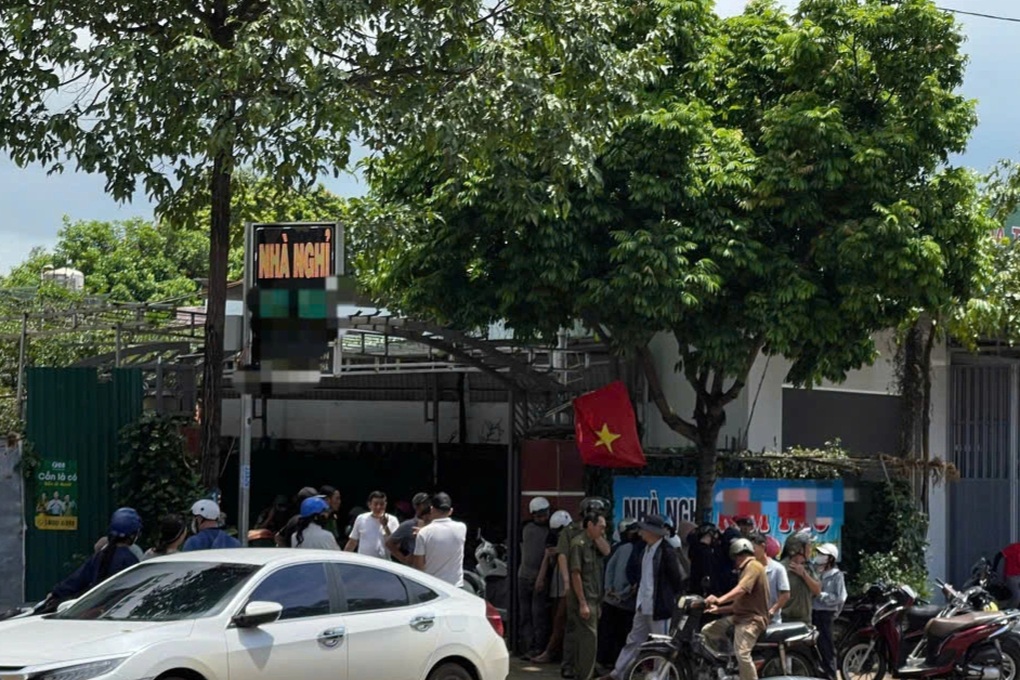 Công an vào cuộc vụ một phụ nữ tử vong trong nhà nghỉ ở Đắk Lắk - 1 Công an vào cuộc vụ một phụ nữ tử vong trong nhà nghỉ ở Đắk Lắk - 1