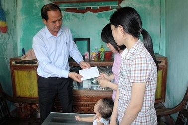 Thủ tướng: Đảm bảo tương lai cho chị em thiếu nữ hiến tạng mẹ