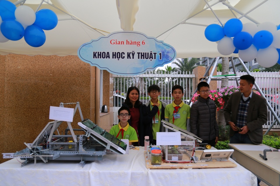 Trầm trồ, hứng thú với ngày hội STEAM ở một trường học Hà Nội - 3 Trầm trồ, hứng thú với ngày hội STEAM ở một trường học Hà Nội - 3