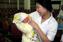 Khởi tố vụ án bắt cóc trẻ sơ sinh tại BV Phụ sản TW