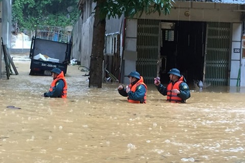 Mưa lớn nước ngập ngang người, TP Hà Giang thiệt hại nặng nề
