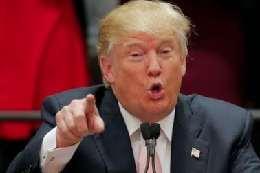 Trump lại "gây bão" với bình luận ám chỉ ám sát bà Clinton