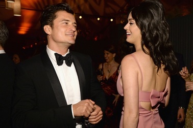 Katy Perry và Orlando Bloom quấn quýt không rời