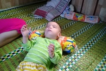 Đắng lòng bé trai 22 tháng tuổi bị đục thủy tinh thể, tim bẩm sinh