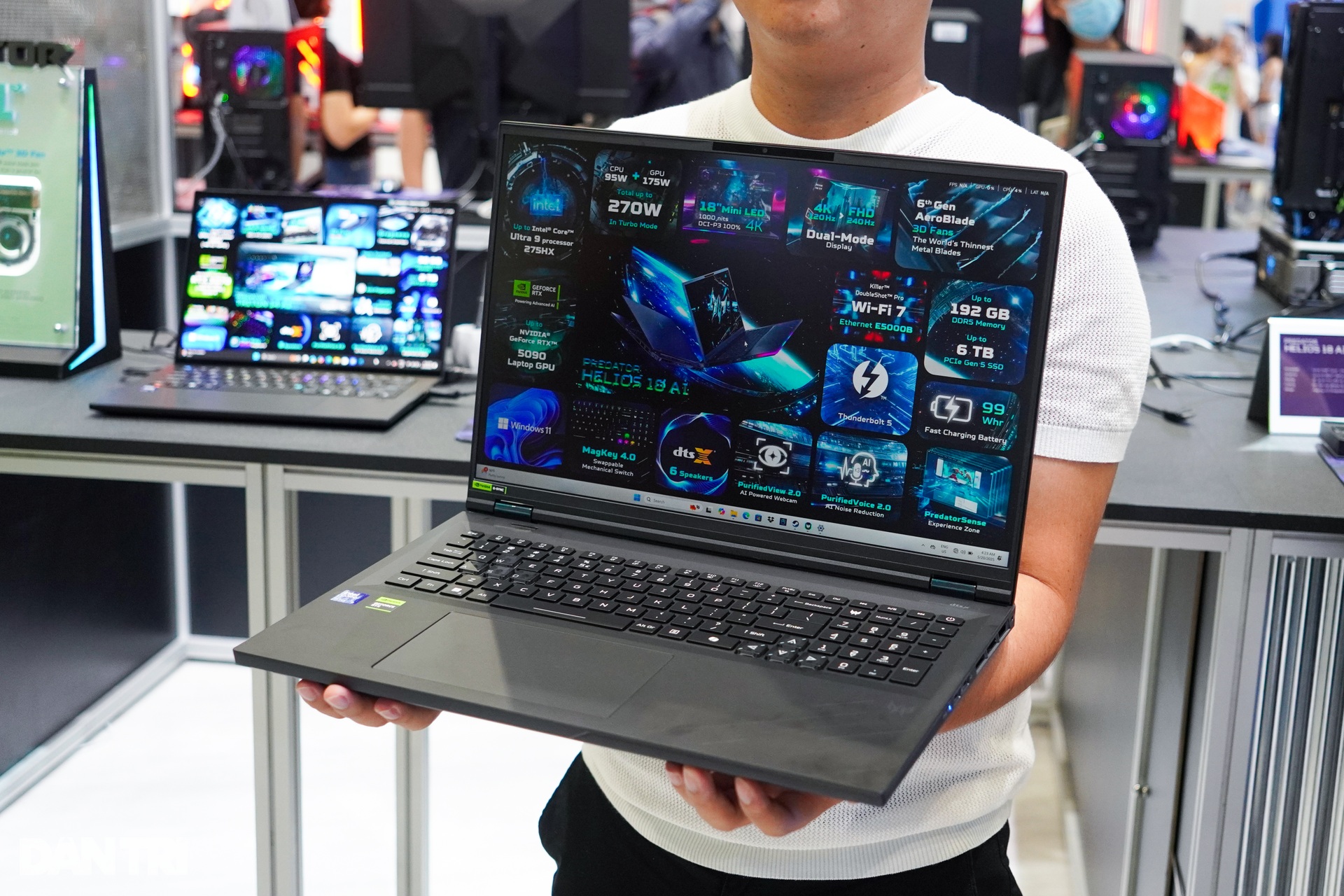 Computex 2025: Laptop gaming AI hiệu suất cao thay thế máy tính bàn - 2 Computex 2025: Laptop gaming AI hiệu suất cao thay thế máy tính bàn - 2