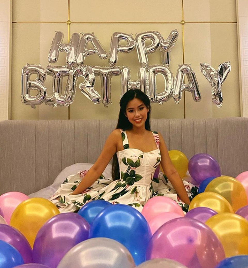 Đọ nhan sắc “ái nữ hàng hiệu” Tiên Nguyễn và hot girl Châu Bùi hậu cách ly - 11 Đọ nhan sắc “ái nữ hàng hiệu” Tiên Nguyễn và hot girl Châu Bùi hậu cách ly - 11