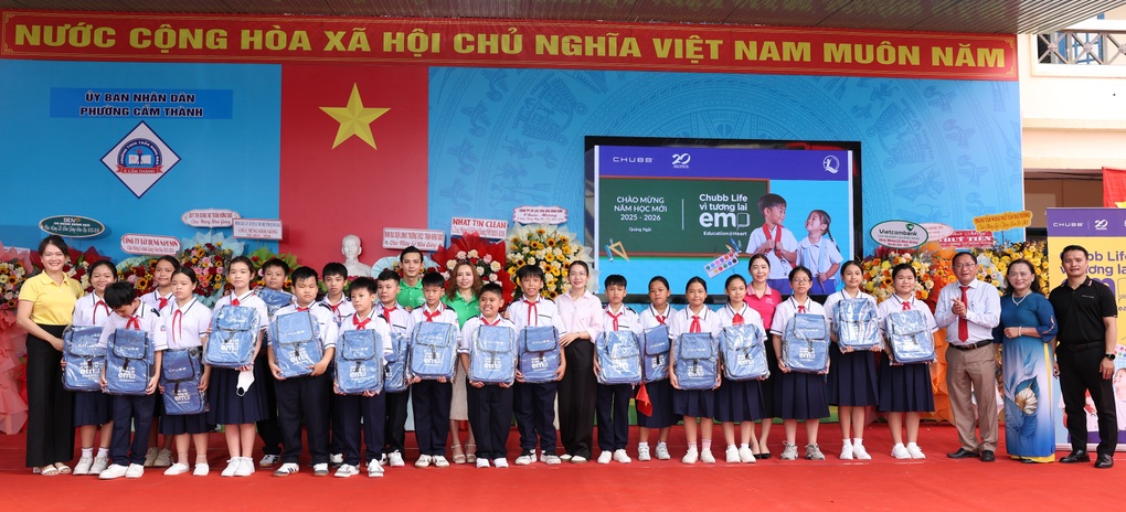Chubb Life tiếp sức đến trường cho hàng nghìn học sinh khó khăn trên cả nước - 3 Chubb Life tiếp sức đến trường cho hàng nghìn học sinh khó khăn trên cả nước - 3