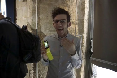 Thực tế “điện thoại quả chuối” Nokia 8110 vừa được “hồi sinh”