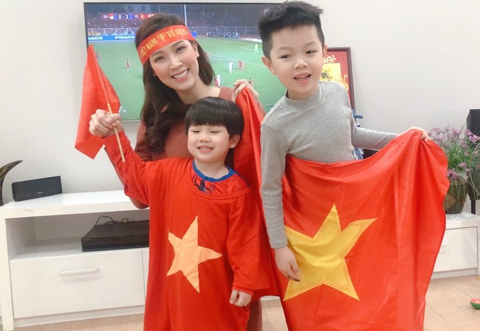 Sao Việt vỡ oà trước chiến thắng của U22 Việt Nam tại SEA Games 30 - 10 Sao Việt vỡ oà trước chiến thắng của U22 Việt Nam tại SEA Games 30 - 10
