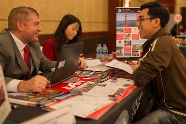 TS Tâm lý Nguyễn Hoàng Khắc Hiếu chia sẻ hành trang kỹ năng cho du học sinh