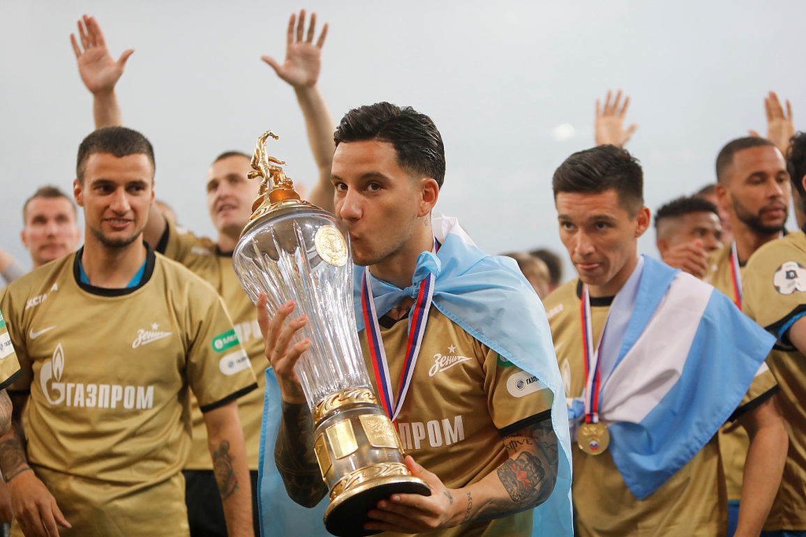 FIFA tiếp tục khiến bóng đá Nga rung chuyển - 2 FIFA tiếp tục khiến bóng đá Nga rung chuyển - 2