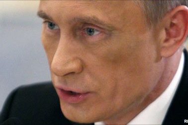 Thủ tướng Nga Putin bị thâm tím mắt