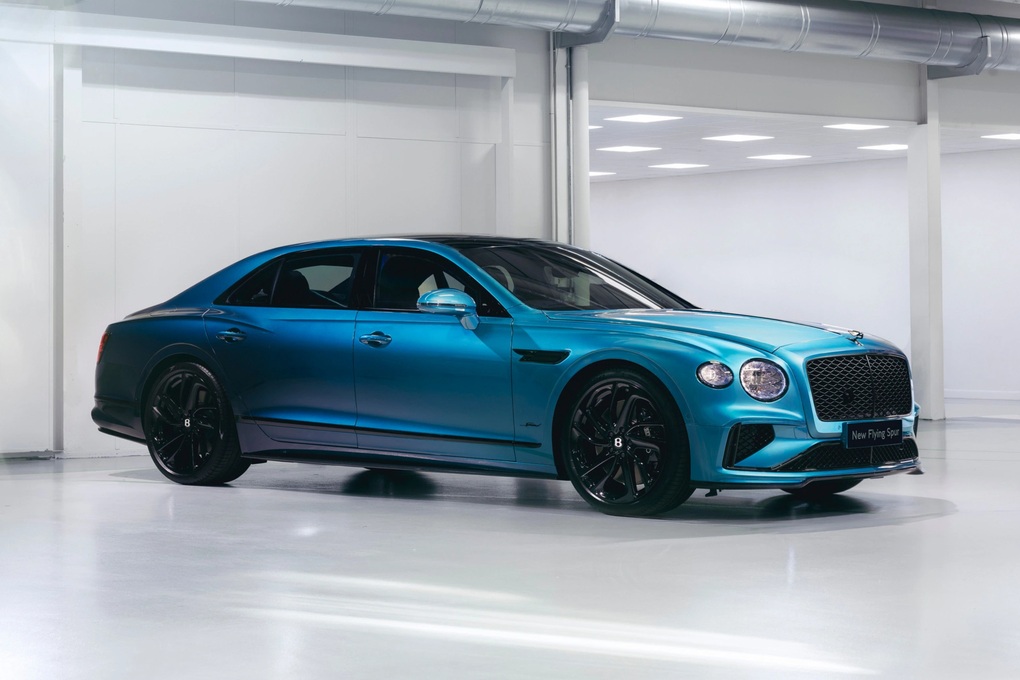Lớp sơn đặc biệt của xe Bentley đủ mua một chiếc Mercedes E-Class mới - 1 Lớp sơn đặc biệt của xe Bentley đủ mua một chiếc Mercedes E-Class mới - 1