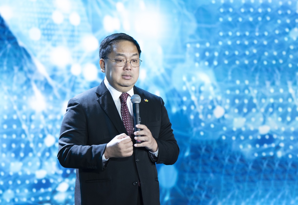 Chủ tịch FPT Telecom kể về hành trình bán mạng để thành công - 2 Chủ tịch FPT Telecom kể về hành trình bán mạng để thành công - 2