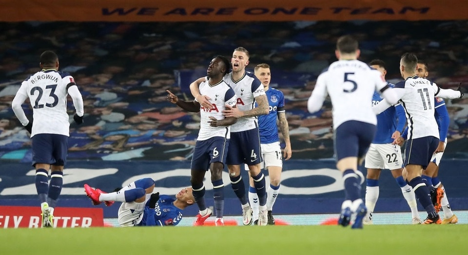 Tottenham thất bại trước Everton trong trận cầu có 9 bàn thắng - 1 Tottenham thất bại trước Everton trong trận cầu có 9 bàn thắng - 1