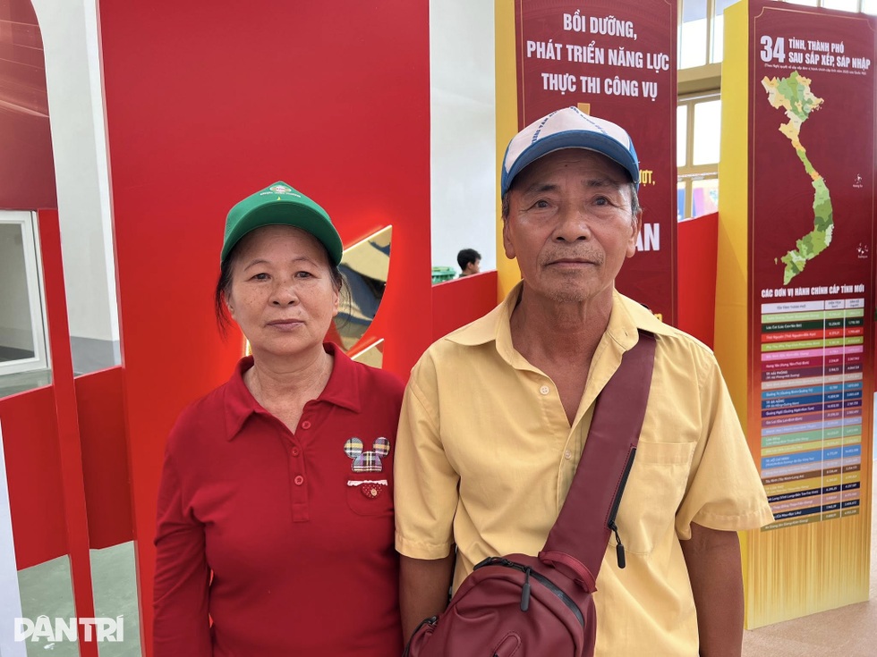 Chôn cất đồng đội giữa bom đạn, cựu binh 50 năm tìm thân nhân cho bạn - 1 Chôn cất đồng đội giữa bom đạn, cựu binh 50 năm tìm thân nhân cho bạn - 1