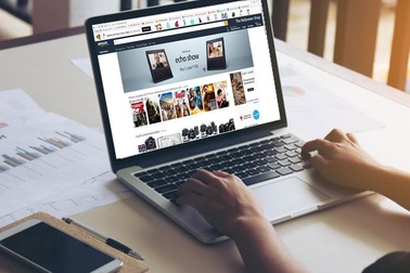 Người Việt trước sức hút mua hàng trực tuyến xuyên biên giới