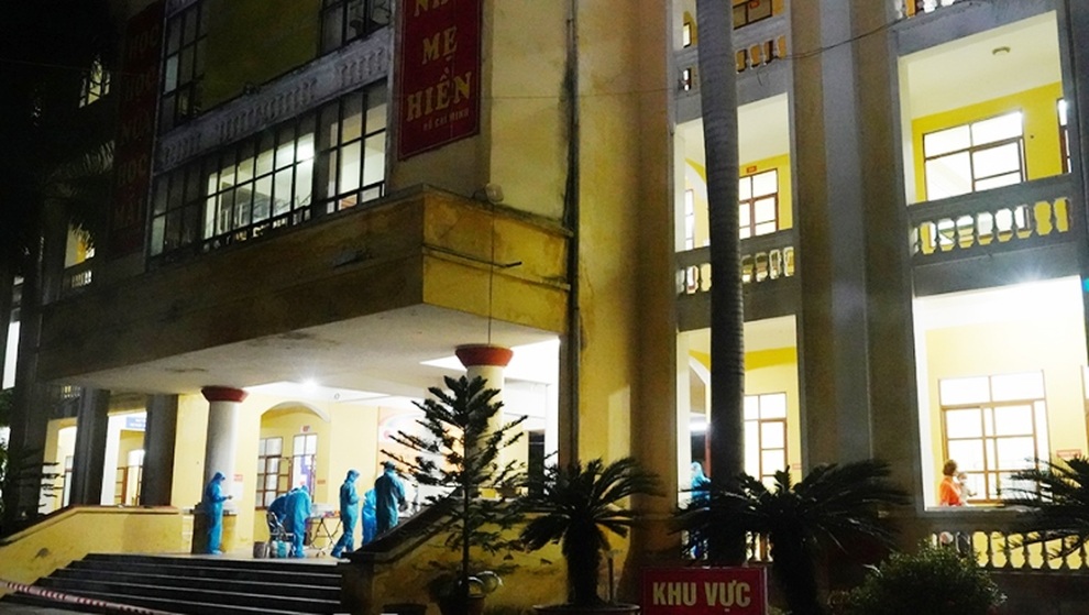 Hà Nam: Phòng tránh nguy cơ lây nhiễm chéo trong khu cách ly tập trung - 2 Hà Nam: Phòng tránh nguy cơ lây nhiễm chéo trong khu cách ly tập trung - 2