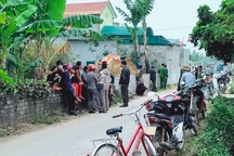 Anh dùng thớt đánh em trai tử vong, đuổi công an ra khỏi nhà