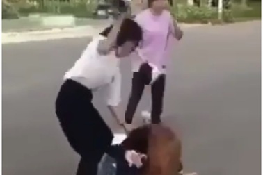 Liên tiếp "bùng nổ" học sinh đánh nhau: Vì sao ngày càng manh động?