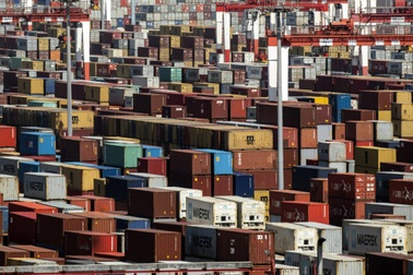 Quan chức Trung Quốc hé lộ khó khăn "chưa từng có" của nước này năm 2022