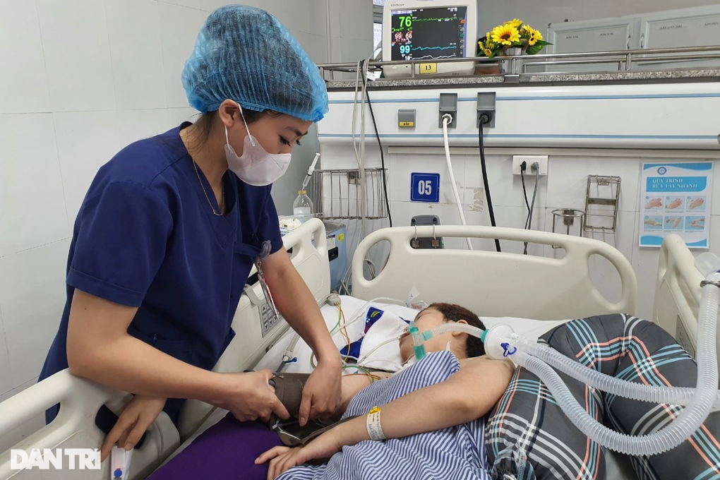 Đồng nghiệp kêu gọi nhà hảo tâm giúp đỡ bác sĩ Linh đang hôn mê - 3