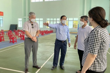 Vợ chồng lái xe tải đường dài đi từ TPHCM về Bình Định mắc Covid-19