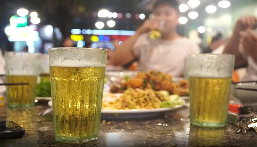 Rượu Vodka, bia Habeco, Sabeco làm ăn thế nào? - 1 Rượu Vodka, bia Habeco, Sabeco làm ăn thế nào? - 1