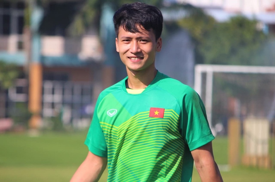 Chân dung chàng thủ thành điển trai thi đấu cho CLB Sài Gòn - 1 Chân dung chàng thủ thành điển trai thi đấu cho CLB Sài Gòn - 1