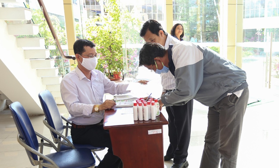 Cận ngày nhập học, Dược Hậu Giang đồng hành cùng giáo viên Cần Thơ vững tin đến trường - 2 Cận ngày nhập học, Dược Hậu Giang đồng hành cùng giáo viên Cần Thơ vững tin đến trường - 2