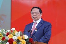 Thủ tướng trao Huân chương Độc lập hạng Ba cho ngôi trường 60 năm tuổi