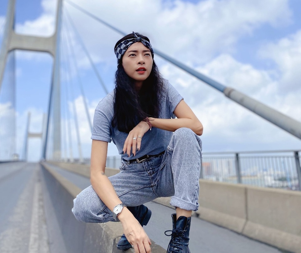 Ngô Thanh Vân gây chú ý khi liên tục “thả thính” trên mạng xã hội - 1 Ngô Thanh Vân gây chú ý khi liên tục “thả thính” trên mạng xã hội - 1