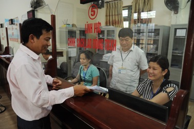 Ứng dụng công nghệ thông tin để xây dựng chính quyền điện tử