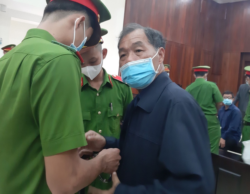 Trầm Bê bị đề nghị tăng hình phạt và bồi thường hàng trăm tỷ đồng - 1 Trầm Bê bị đề nghị tăng hình phạt và bồi thường hàng trăm tỷ đồng - 1