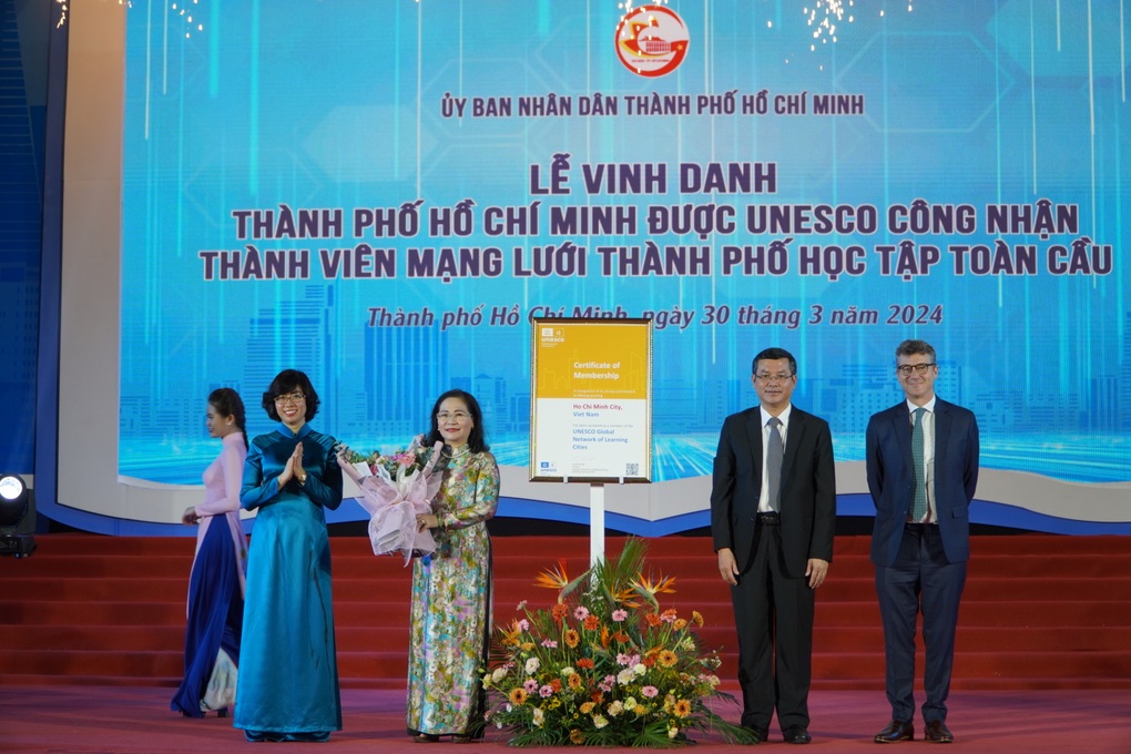 Vinh danh TPHCM là thành viên của Mạng lưới thành phố học tập toàn cầu - 2