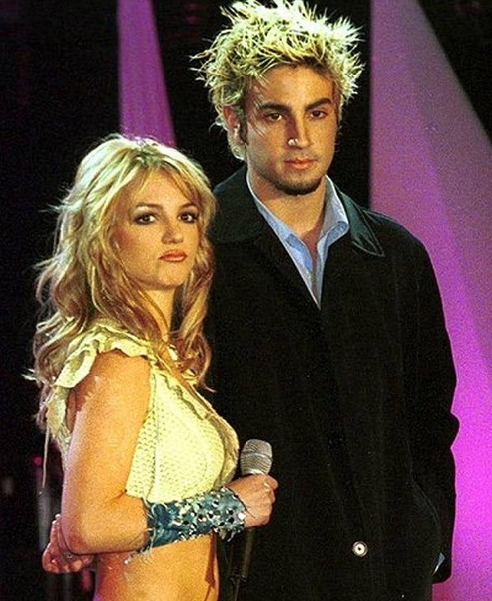 Đường tình duyên trắc trở của công chúa nhạc Pop Britney Spears - 2 Đường tình duyên trắc trở của công chúa nhạc Pop Britney Spears - 2