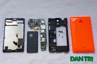 Mổ xẻ chiếc Nokia X2 - smartphone Android cuối cùng của Nokia