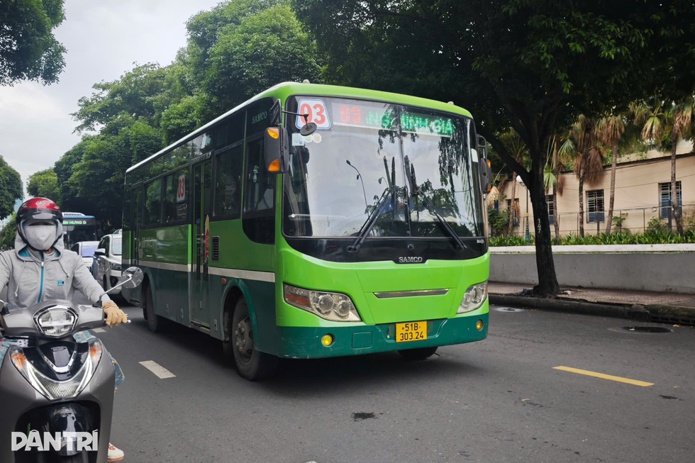 Đấu thầu xe buýt TPHCM: Cuộc cạnh tranh gay cấn - 1 Đấu thầu xe buýt TPHCM: Cuộc cạnh tranh gay cấn - 1