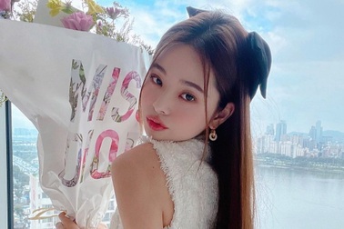 Tại sao công chúng "ném đá" thậm tệ hot girl dùng hàng "nhái" Song Ji A?