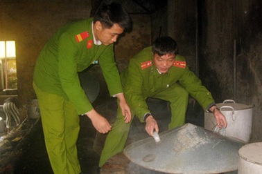 Chống rét ở chốn… “không ai muốn vào” 