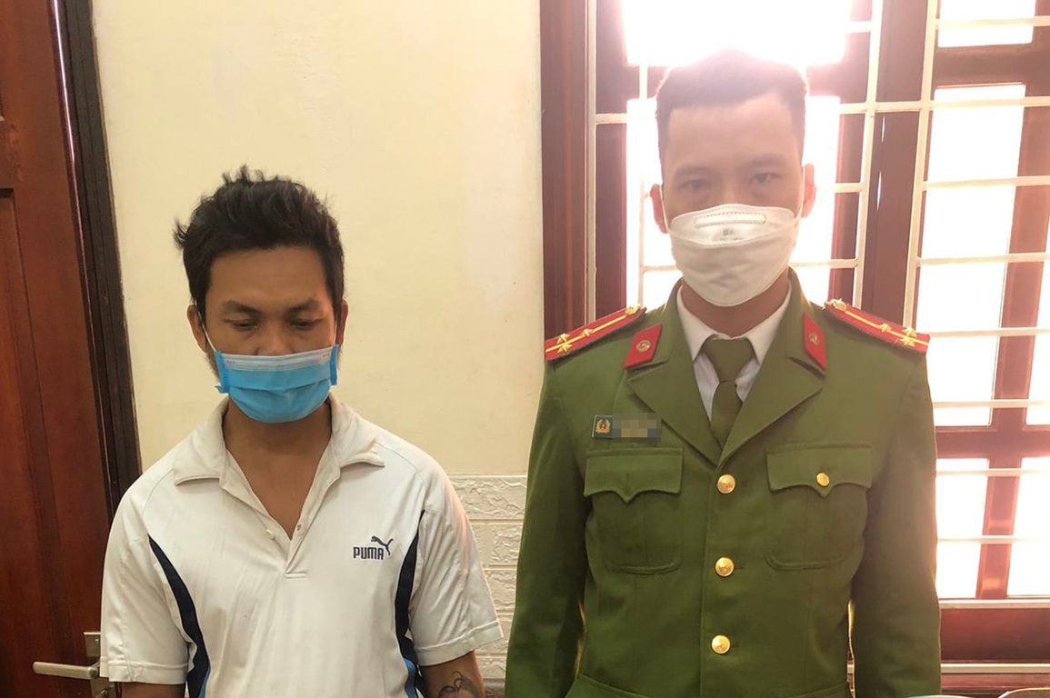 Chế hàng trăm quả pháo, đóng vào vỏ lon bia để tạo tiếng nổ khủng - 1 Chế hàng trăm quả pháo, đóng vào vỏ lon bia để tạo tiếng nổ khủng - 1