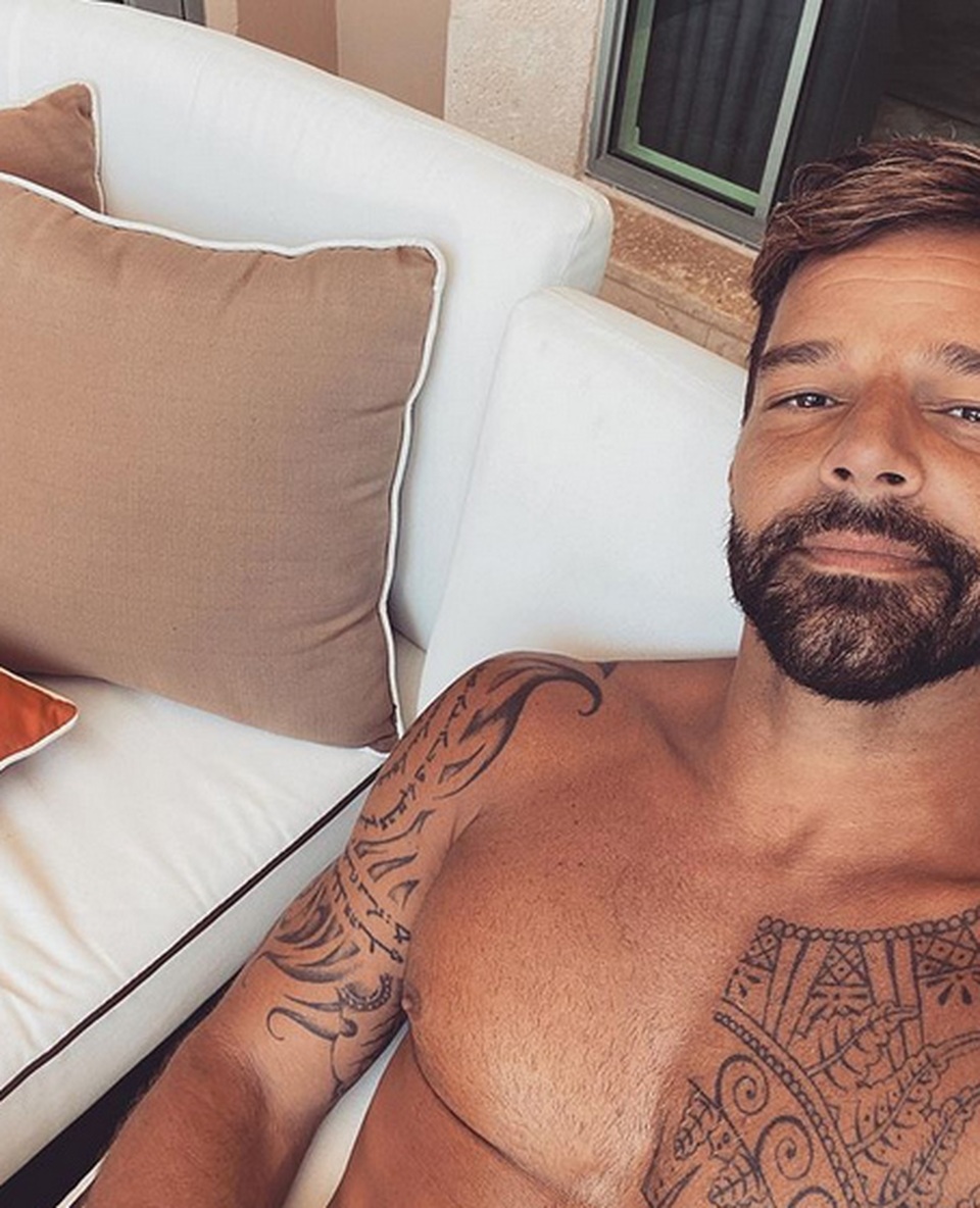 Ricky Martin khoe thân hình cơ bắp - 10 Ricky Martin khoe thân hình cơ bắp - 10