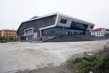 Hà Nội: Giấc mơ chưa thành - Nhà hát trăm tỷ cấp huyện