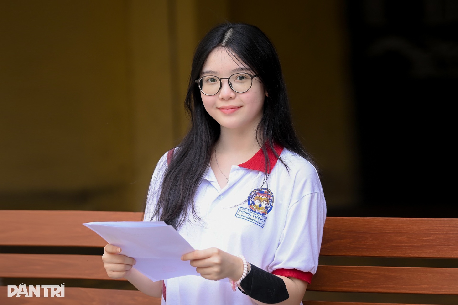 Những bóng hồng tại kỳ thi tốt nghiệp THPT 2024 - 1 Những bóng hồng tại kỳ thi tốt nghiệp THPT 2024 - 1