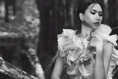 Sức quyến rũ của những thiết kế lấy cảm hứng từ hoa mẫu đơn