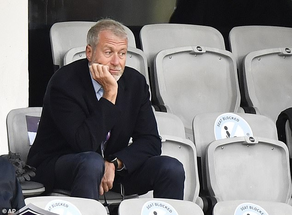 Chelsea công bố ông chủ mới, thay tỷ phú Abramovich - 3 Chelsea công bố ông chủ mới, thay tỷ phú Abramovich - 3