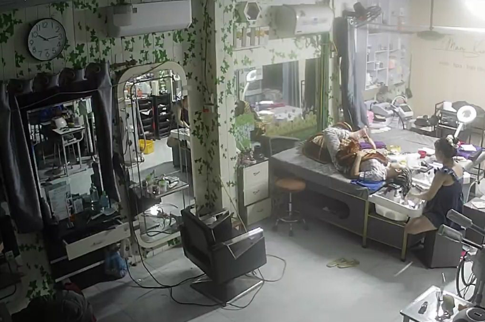 Cô gái hay bỏ bữa kể đêm suýt chết, máu trắng đục như sữa vì viêm tụy - 1 Cô gái hay bỏ bữa kể đêm suýt chết, máu trắng đục như sữa vì viêm tụy - 1