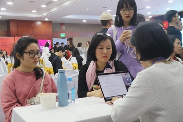 Du học sinh Việt sang Úc không nên "đắm chìm" vào việc làm thêm